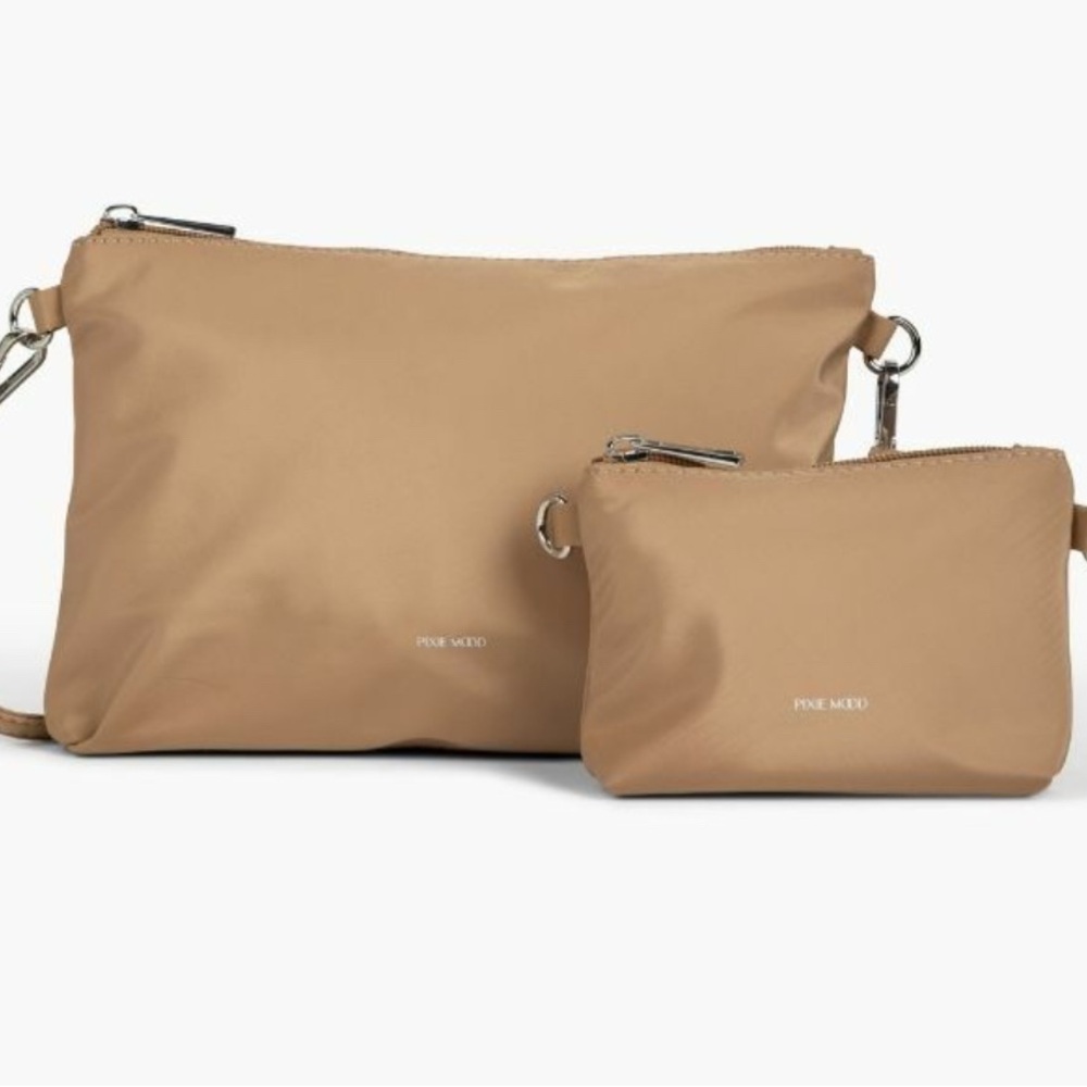 NWT PIXIE MOOD
Drea Pouch (Set of 2)